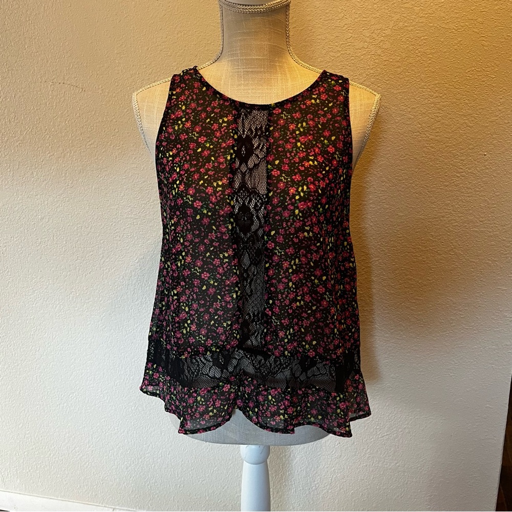 Lush Black Floral Lace-Trim Sleeveless Top